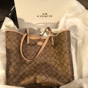 New Coach Purse Bucket Bag Signature